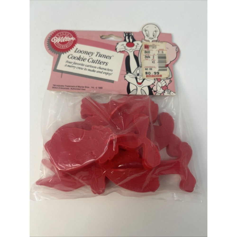 NEW Vintage Wilton Looney Tunes Cookie Cutter Set Of 4 1988 Tweety Bugs Bunny